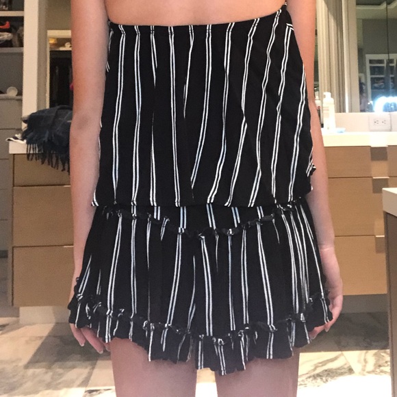 Black and white striped strapless romper - Picture 4 of 4
